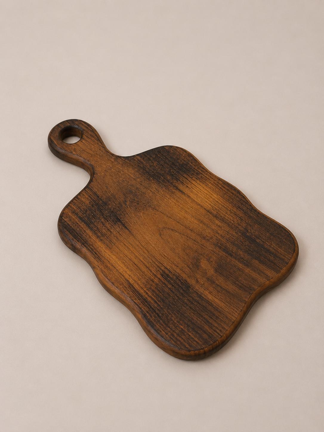 PLANCHE À DÉCOUPER EN BOIS BRÛLÉ
