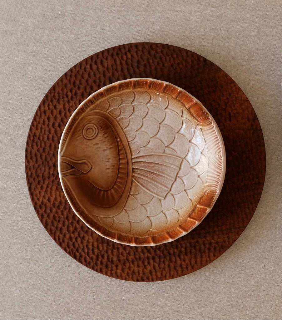 Assiettes NOMA - teck sculpté
