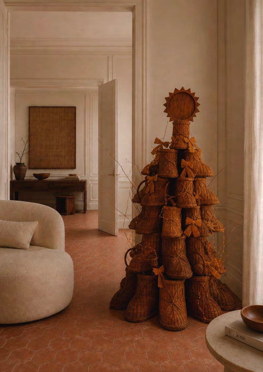 Sapin de Noël composé de bottes décoratives en rotin Rattan — Woodmata