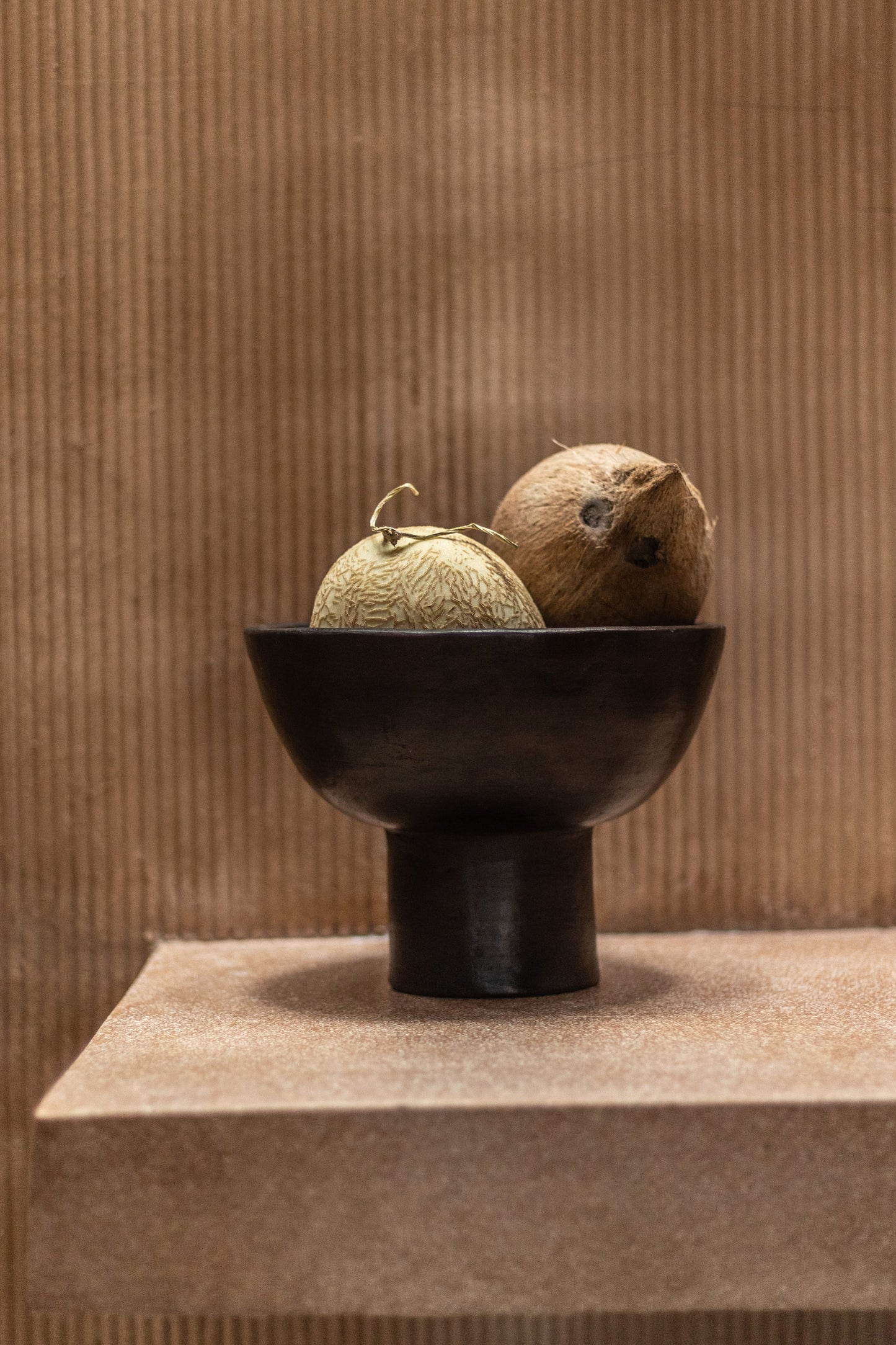 COUPE À FRUITS TERRACOTTA WOODMATA X VIBESHUNTER