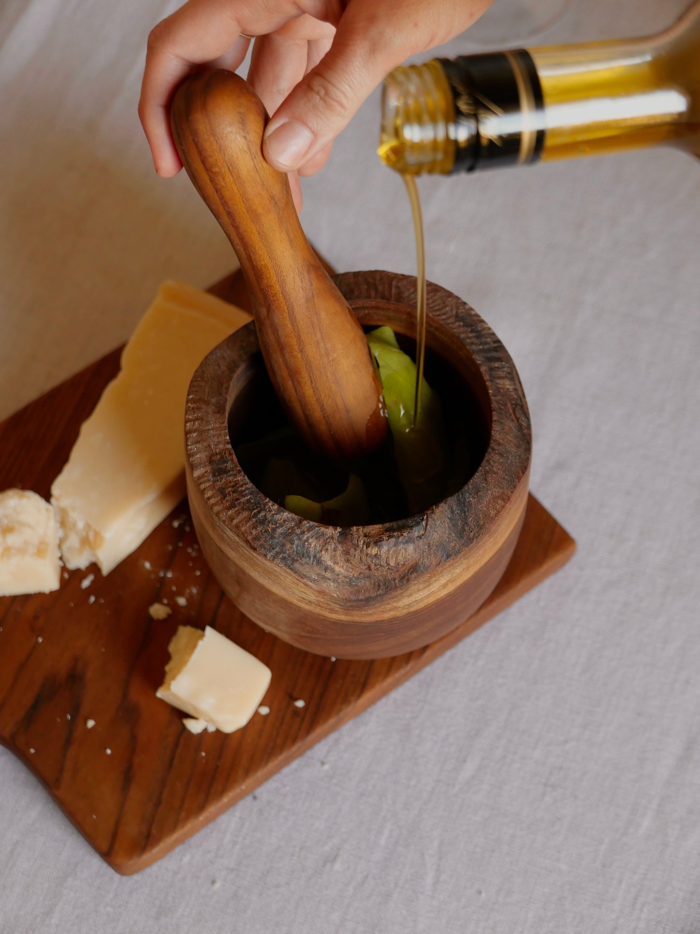 MORTIER EN BOIS AVEC PILON