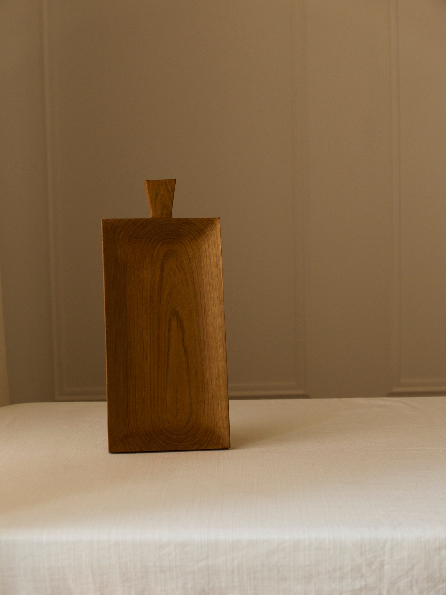 ASSIETTE-PLATEAU AVEC ANSE