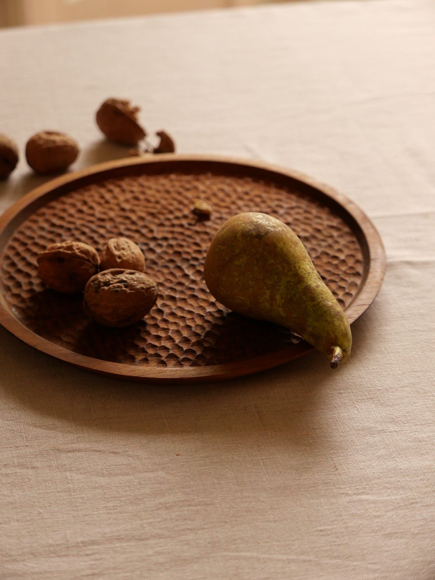 ASSIETTE EN BOIS DE TECK TEXTURE
