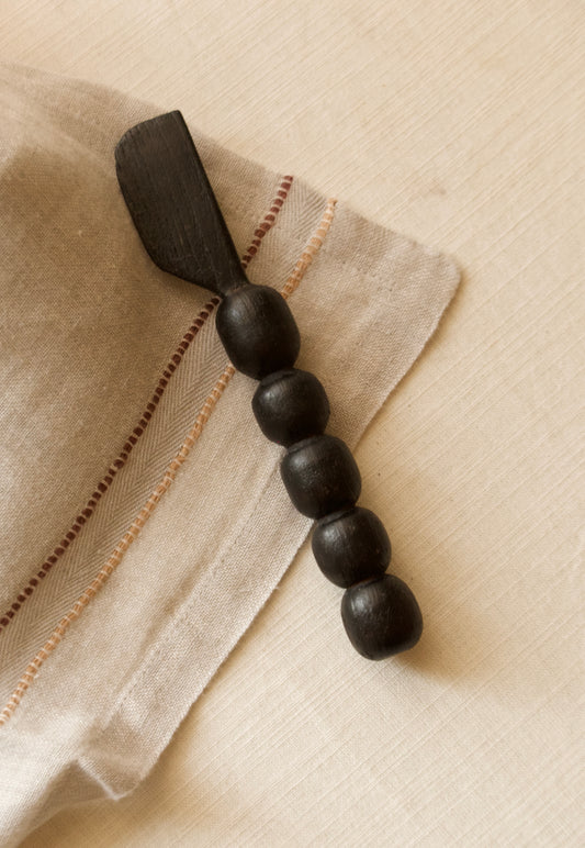 COUTEAU À BEURRE EN BOIS BRÛLÉ