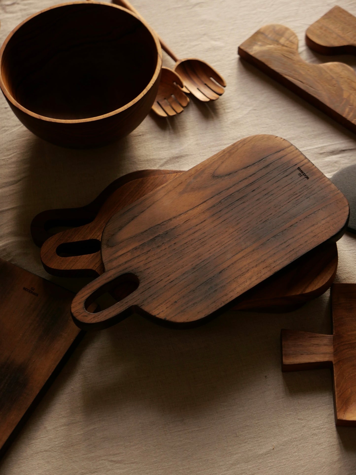 PLANCHE À DÉCOUPER LONGJONG